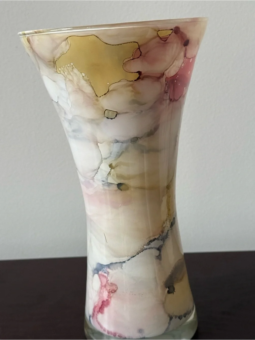 Dolce Vita Marbled Glass Vase in Pink, Cream & Gold